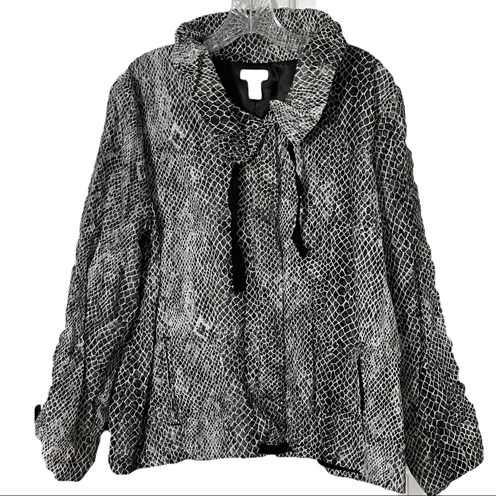 Chico’s Gray and White Snakeskin Print Light Weight Nylon Jacket Large